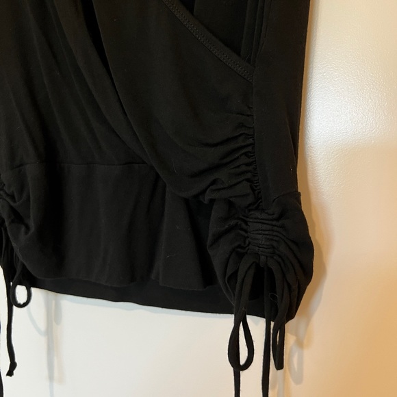 Karen Kane sleeveless faux wrap tank with side ties black XL - Picture 8 of 8